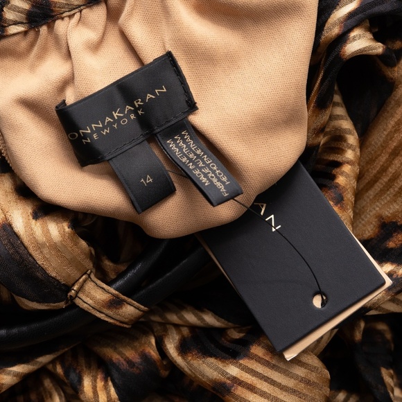 Donna Karan New York - Off-The-Shoulder Midi Dress - Picture 4 of 15